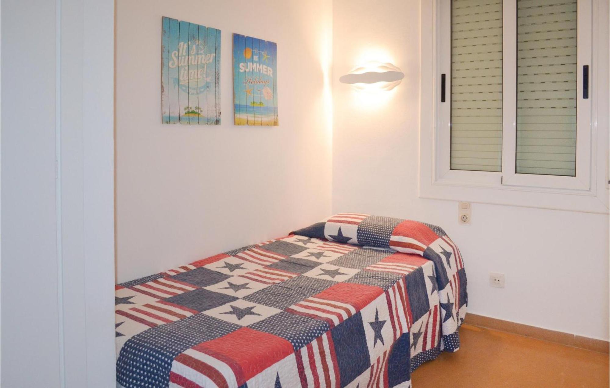 3 Bedroom Beautiful Apartment In โยเรตเดมาร์ ภายนอก รูปภาพ
