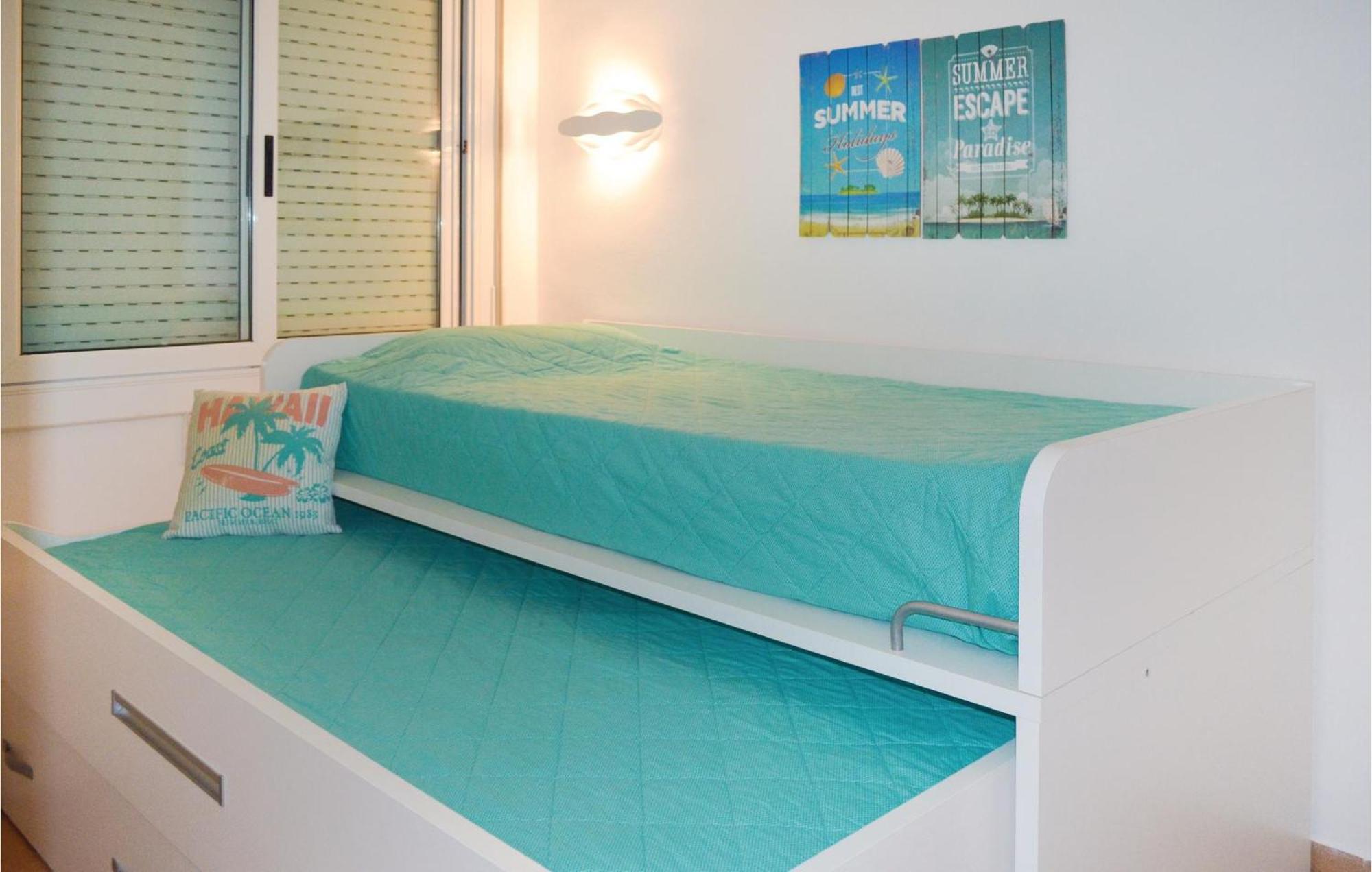 3 Bedroom Beautiful Apartment In โยเรตเดมาร์ ภายนอก รูปภาพ